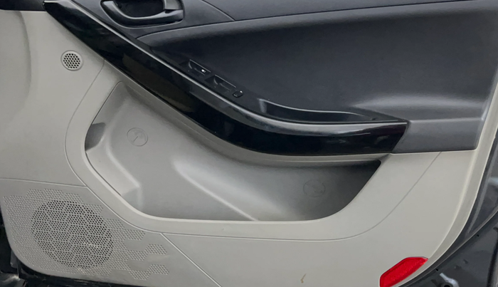 2019 Tata NEXON XM PETROL, Petrol, Manual, 50,599 km, Driver Side Door Panels Control