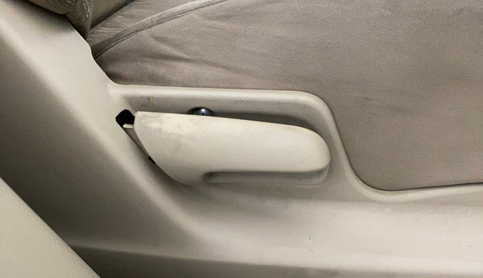 2013 Maruti Ertiga VXI, Petrol, Manual, 39,114 km, Driver Side Adjustment Panel