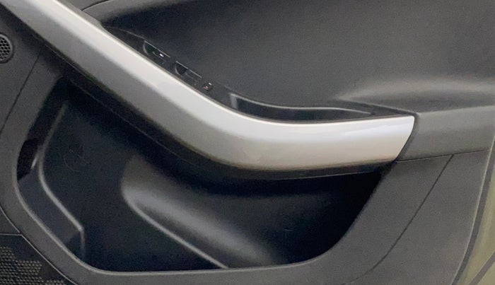 2020 Tata NEXON XMA SUNROOF PETROL, Petrol, Automatic, 75,708 km, Driver Side Door Panels Control