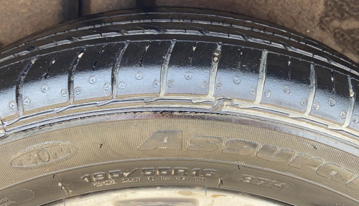2017 Maruti Ciaz ALPHA 1.4 PETROL, Petrol, Manual, 68,225 km, Right Rear Tyre Tread
