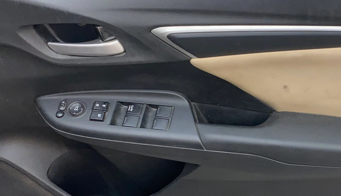 2019 Honda Jazz 1.2L I-VTEC VX CVT, Petrol, Automatic, 85,026 km, Driver Side Door Panels Control