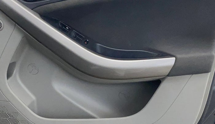 2019 Tata NEXON XZA PLUS PETROL, Petrol, Automatic, 69,662 km, Driver Side Door Panels Control