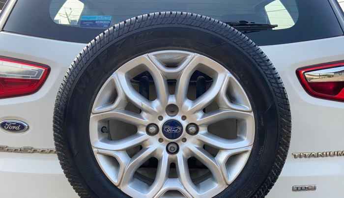 2017 Ford Ecosport TITANIUM 1.5L DIESEL, Diesel, Manual, 1,03,372 km, Spare Tyre