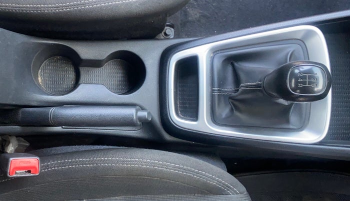 2020 Hyundai VENUE S 1.2, Petrol, Manual, 29,129 km, Gear Lever