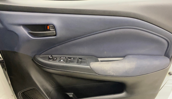 2023 Maruti Baleno DELTA 1.2 AGS, Petrol, Automatic, 54,805 km, Driver Side Door Panels Control