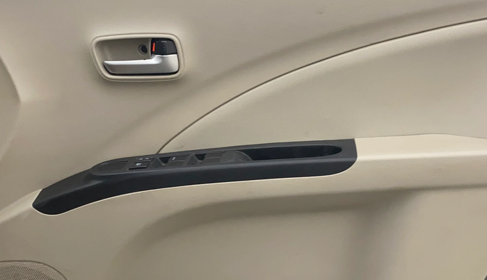2020 Maruti Celerio VXI (O) CNG, CNG, Manual, 60,576 km, Driver Side Door Panels Control