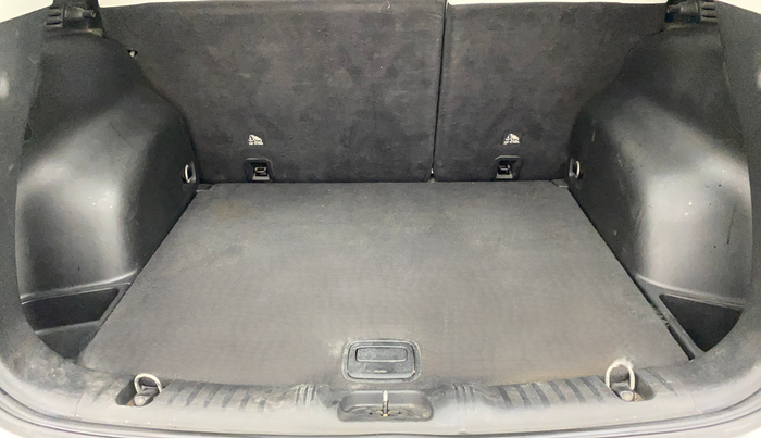 2018 Jeep Compass LIMITED (O) 1.4 PETROL AT, Petrol, Automatic, 1,03,221 km, Boot Inside
