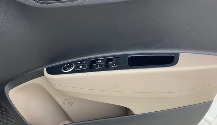 2019 Hyundai Grand i10 MAGNA 1.2 KAPPA VTVT, Petrol, Manual, 80,803 km, Driver Side Door Panels Control
