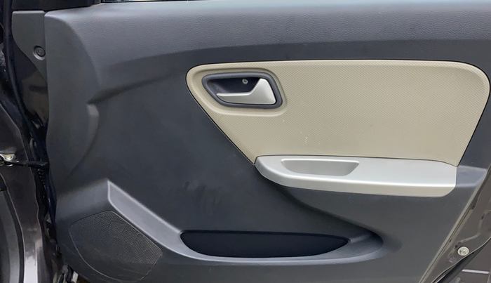 2017 Maruti Alto K10 VXI (O) AMT, Petrol, Automatic, 34,538 km, Driver Side Door Panels Control
