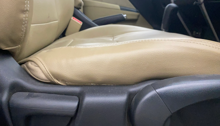 2017 Honda City 1.5L I-VTE V CVT, Petrol, Automatic, 1,14,533 km, Driver Side Adjustment Panel