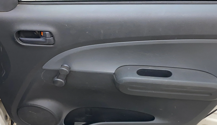 2012 Maruti Ritz LXI, Petrol, Manual, 1,47,829 km, Driver Side Door Panels Control