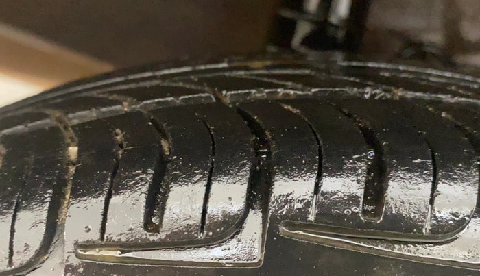 2014 Datsun Go T, Petrol, Manual, 67,663 km, Right Rear Tyre Tread