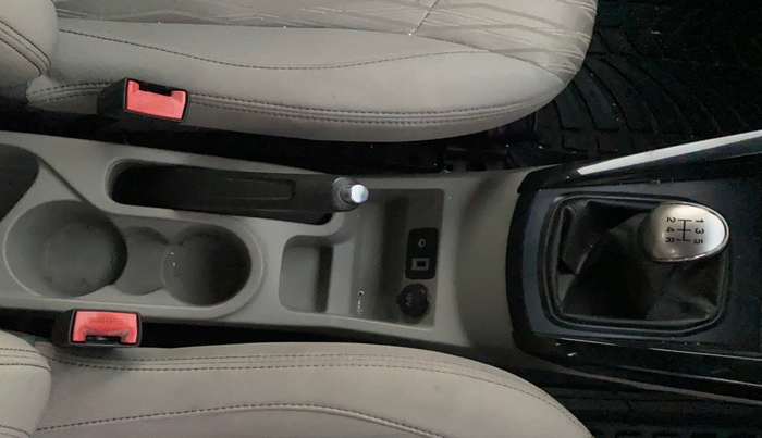 2014 Ford Ecosport TITANIUM 1.5L DIESEL, Diesel, Manual, 1,32,516 km, Gear Lever