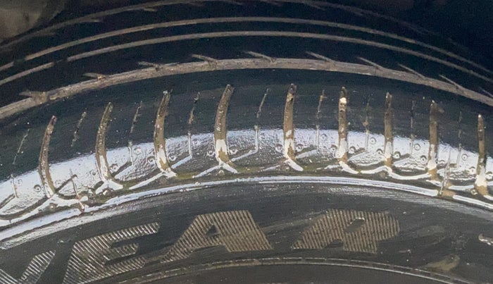 2014 Ford Ecosport TITANIUM 1.5L DIESEL, Diesel, Manual, 1,32,516 km, Left Rear Tyre Tread