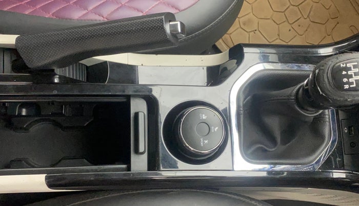 2020 Tata NEXON XZ PLUS PETROL, Petrol, Manual, 1,03,943 km, Gear Lever