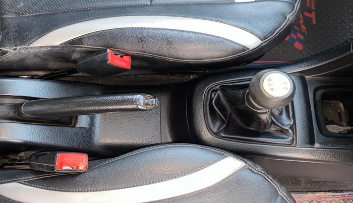 2013 Maruti Swift VXI, Petrol, Manual, 47,030 km, Gear Lever