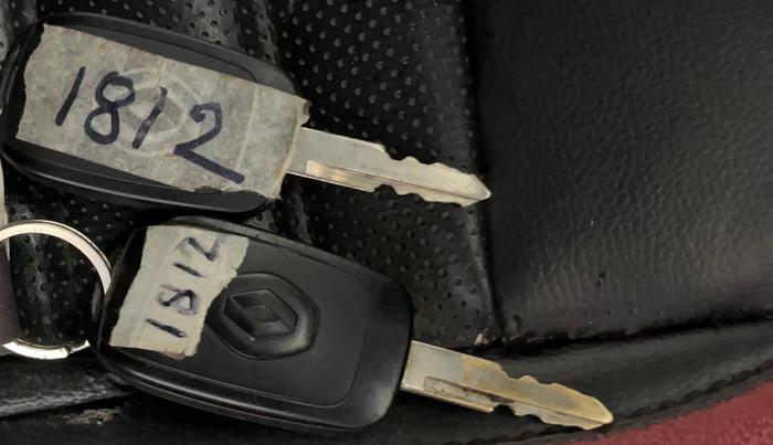 2019 Renault Kwid RXT 1.0 AMT (O), Petrol, Automatic, 38,432 km, Key Close Up