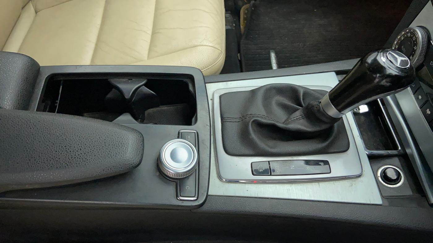 2010 Mercedes Benz C Class C 200 CGI ELEGANCE, Petrol, Automatic, 54,707 km, Gear Lever