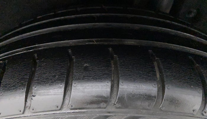 2010 Mercedes Benz C Class C 200 CGI ELEGANCE, Petrol, Automatic, 54,707 km, Left Rear Tyre Tread