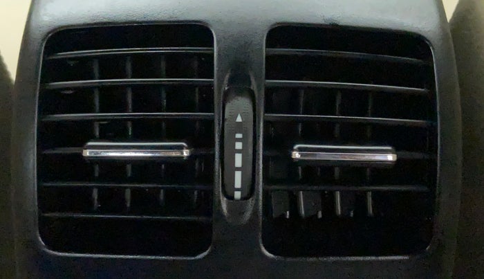 2010 Mercedes Benz C Class C 200 CGI ELEGANCE, Petrol, Automatic, 54,707 km, Rear AC Vents