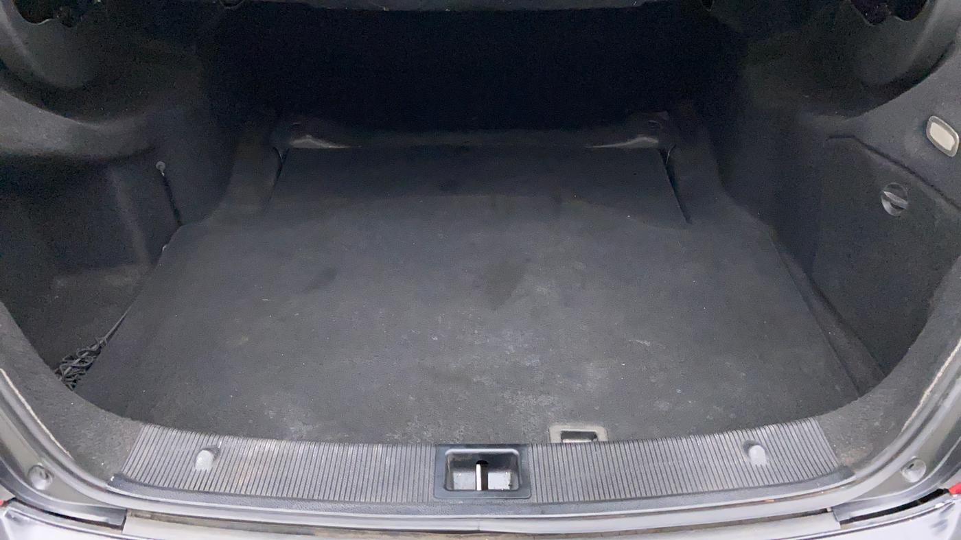 2010 Mercedes Benz C Class C 200 CGI ELEGANCE, Petrol, Automatic, 54,707 km, Boot Inside