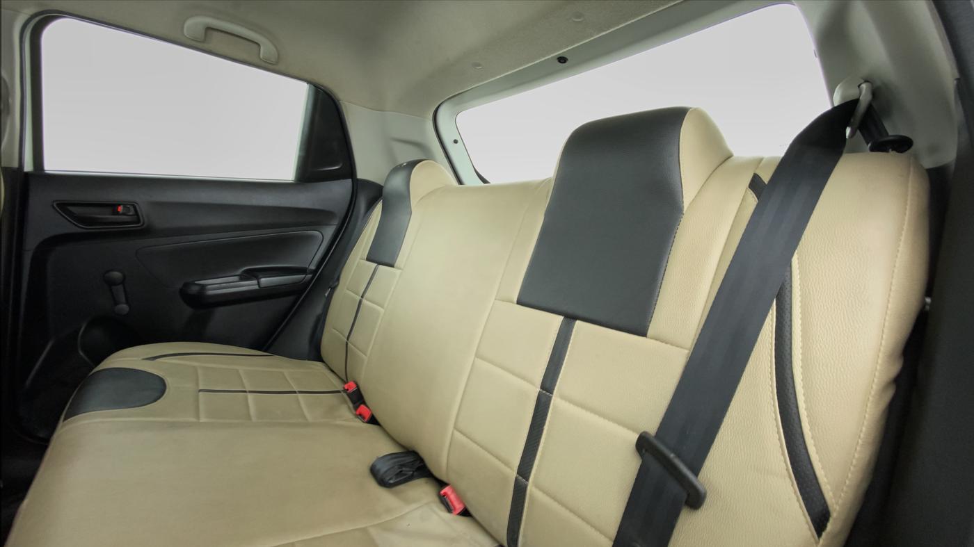 2018 Maruti Swift LXI D, Petrol, Manual, 40,216 km, Right Side Rear Door Cabin