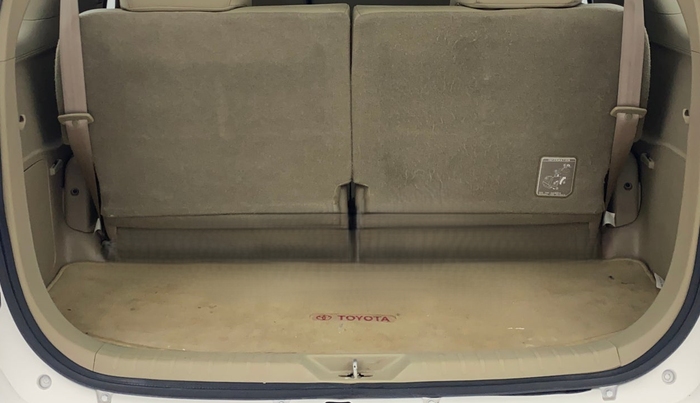 2014 Toyota Fortuner 3.0 4X2 AT, Diesel, Automatic, 89,942 km, Boot Inside