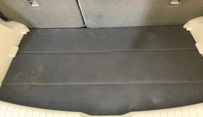 2019 Mahindra XUV300 W8 1.5 DIESEL, Diesel, Manual, 48,852 km, Boot Inside