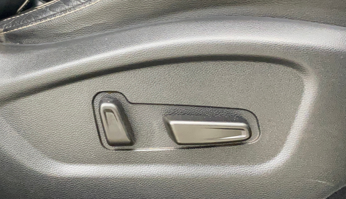 2019 Hyundai Creta SX (O) 1.6 PETROL, Petrol, Manual, 63,752 km, Driver Side Adjustment Panel