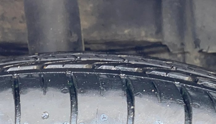 2019 Tata NEXON XM PETROL, Petrol, Manual, 21,358 km, Right Front Tyre Tread