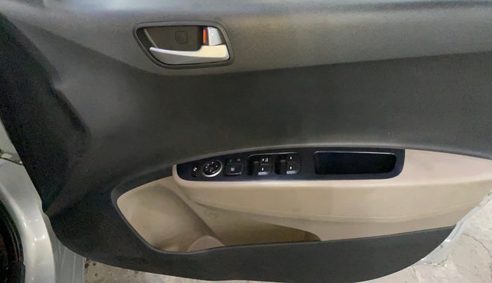 2018 Hyundai Xcent S 1.2, Petrol, Manual, 55,716 km, Driver Side Door Panels Control