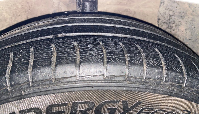 2018 Hyundai Xcent S 1.2, Petrol, Manual, 55,716 km, Right Front Tyre Tread