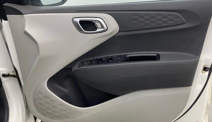2020 Hyundai GRAND I10 NIOS SPORTZ 1.2 KAPPA VTVT CNG, CNG, Manual, 58,784 km, Driver Side Door Panels Control