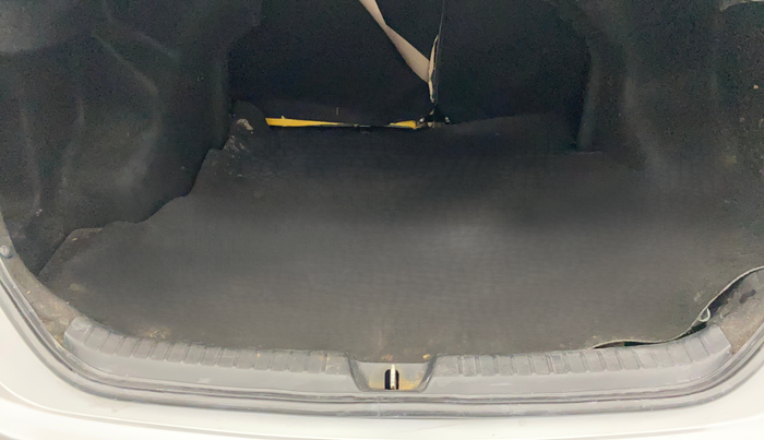 2020 Toyota YARIS G MT, Petrol, Manual, 73,878 km, Boot Inside