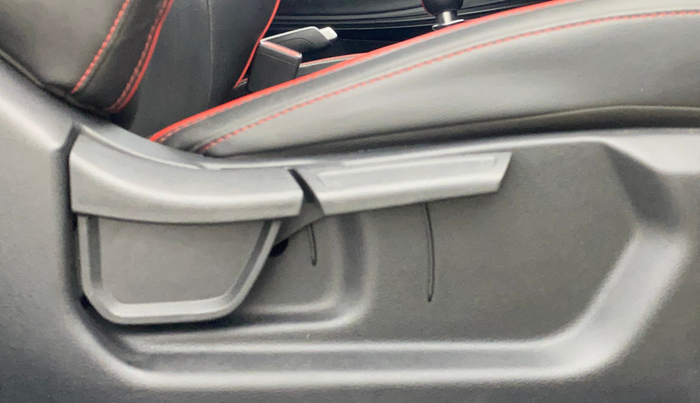 2021 Hyundai NEW I20 N LINE N6 1.0 TURBO GDI IMT, Petrol, Manual, 11,861 km, Driver Side Adjustment Panel