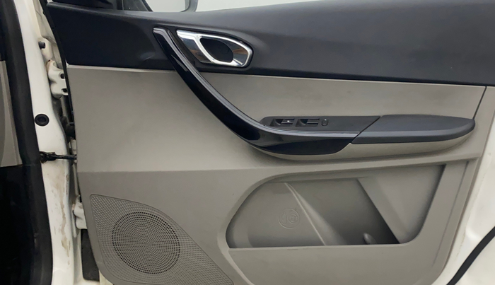 2018 Tata Tiago XZ PETROL, Petrol, Manual, 41,471 km, Driver Side Door Panels Control