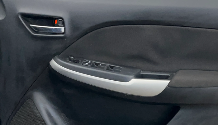 2017 Maruti Baleno DELTA CVT PETROL 1.2, Petrol, Automatic, 72,074 km, Driver Side Door Panels Control