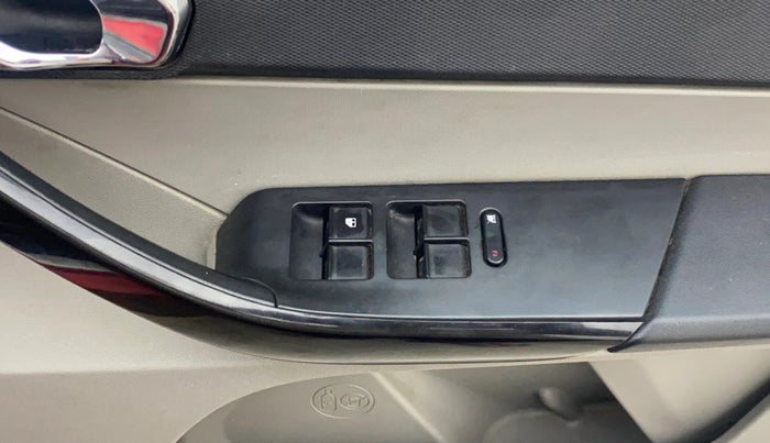 2018 Tata Tiago XZ PETROL, Petrol, Manual, 48,850 km, Driver Side Door Panels Control