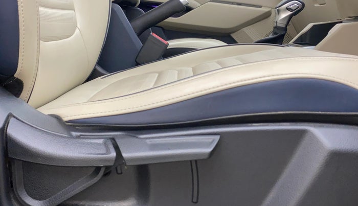 2023 KIA CARENS LUXURY PLUS 1.5 PETROL DCT 7 STR, Petrol, Automatic, 15,166 km, Driver Side Adjustment Panel