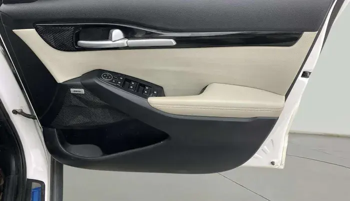 2020 KIA SELTOS GTX PLUS DCT 1.4 PETROL, Petrol, Automatic, 55 km, Driver Side Door Panels Control