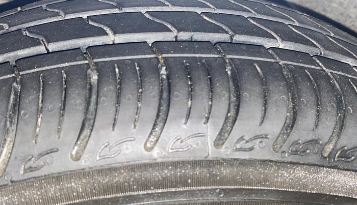 2019 Ford Figo Aspire TREND PLUS 1.2 PETROL, Petrol, Manual, 68,525 km, Left Front Tyre Tread