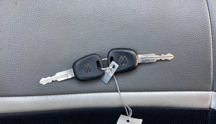 2021 Maruti Alto LXI O, Petrol, Manual, 57,053 km, Key Close Up
