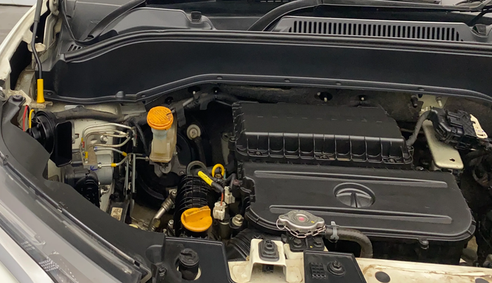 2021 Tata PUNCH CREATIVE IRA 1.2 RTN DUAL TONE, Petrol, Manual, 34,296 km, Engine View - Right