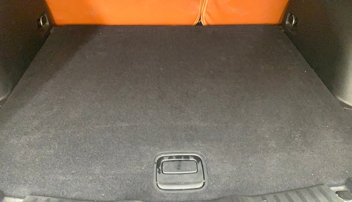 2018 Jeep Compass SPORT 1.4 PETROL, Petrol, Manual, 30,501 km, Boot Inside