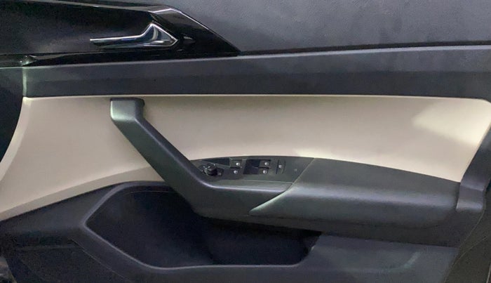 2022 Skoda SLAVIA STYLE 1.0L TSI AT, Petrol, Automatic, 28,140 km, Driver Side Door Panels Control
