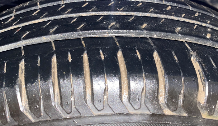 2017 Maruti Baleno DELTA PETROL 1.2, Petrol, Manual, 72,310 km, Right Rear Tyre Tread