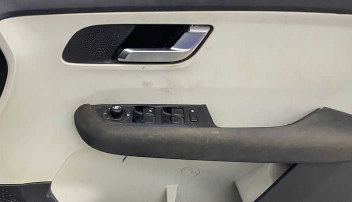 2023 Tata ALTROZ  XZ PLUS (S) , Diesel, Manual, 45,559 km, Driver Side Door Panels Control