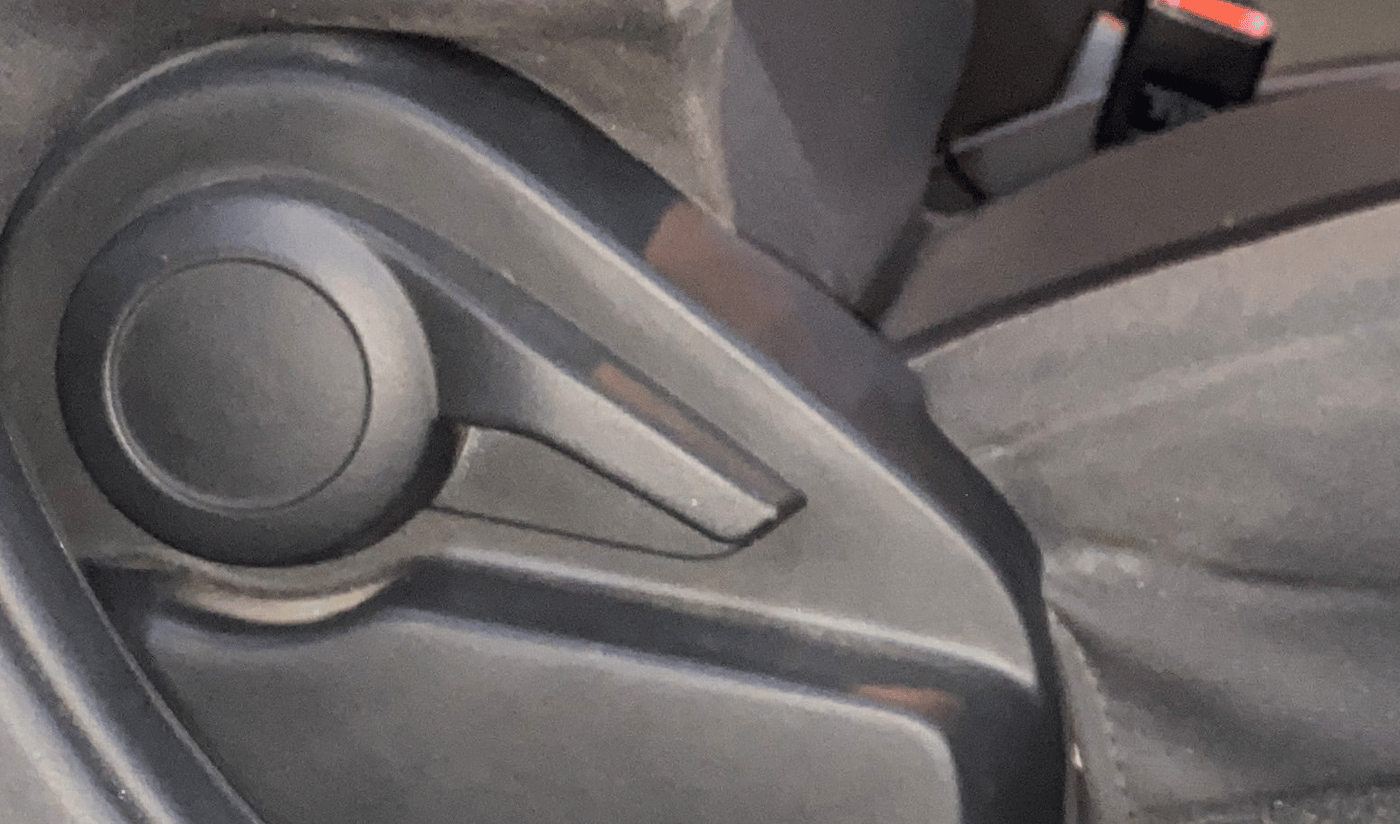 2022 Tata ALTROZ XE PLUS DIESEL, Diesel, Manual, 48,834 km, Driver Side Adjustment Panel