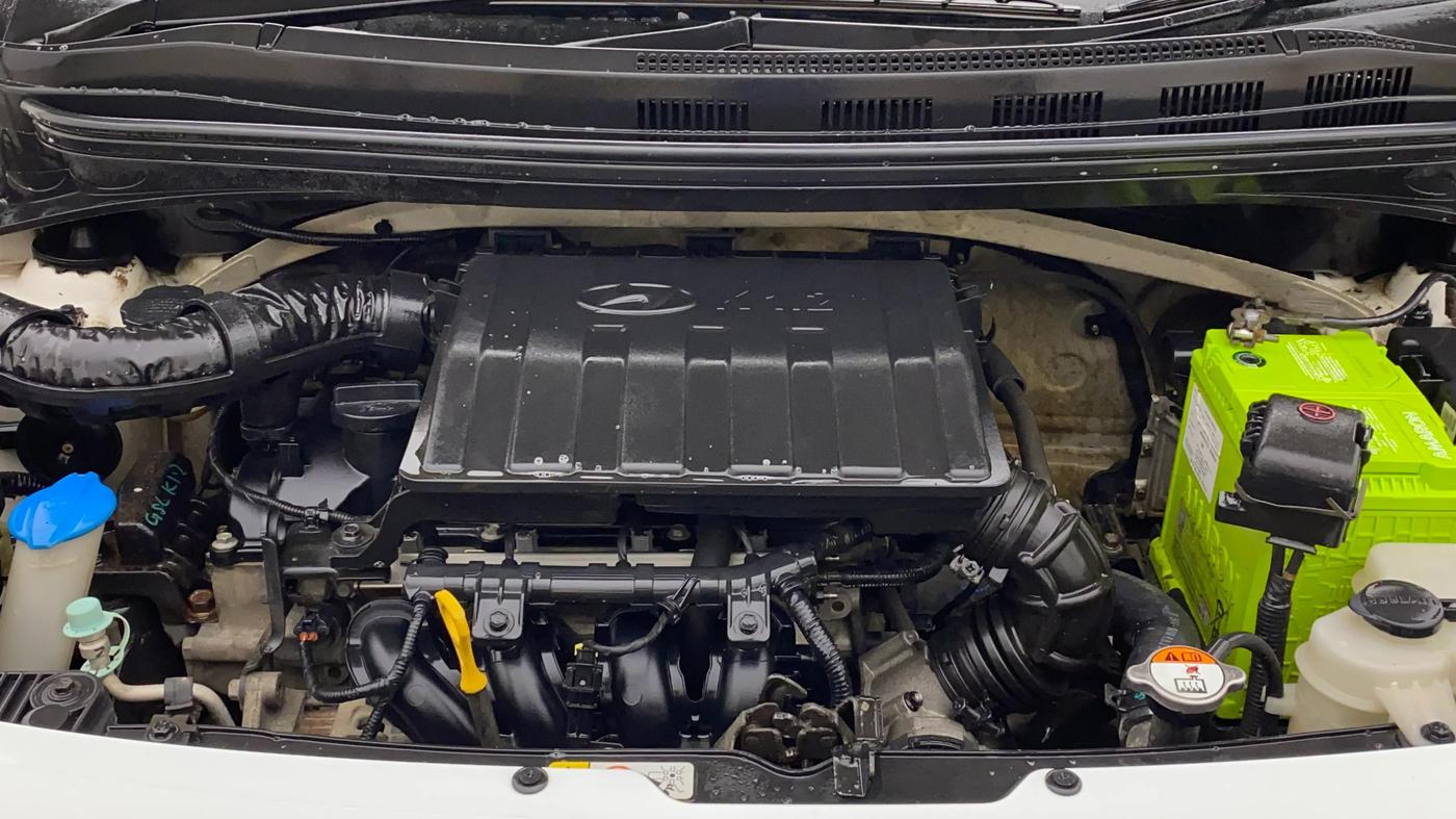 2014 Hyundai Xcent SX 1.2 (O), Petrol, Manual, 1,08,954 km, Engine View
