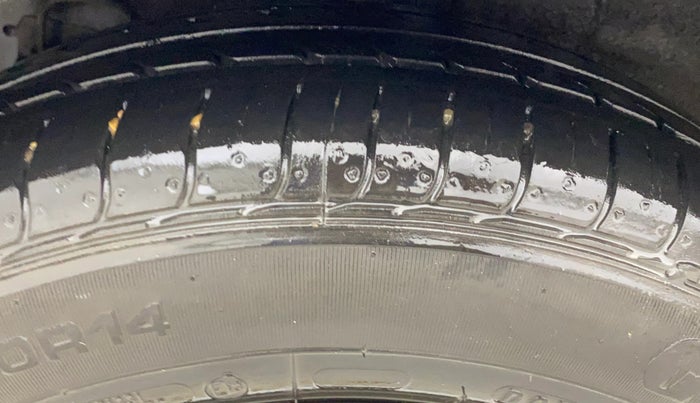 2016 Hyundai Grand i10 SPORTZ 1.2 KAPPA VTVT, Petrol, Manual, 1,50,774 km, Right Rear Tyre Tread